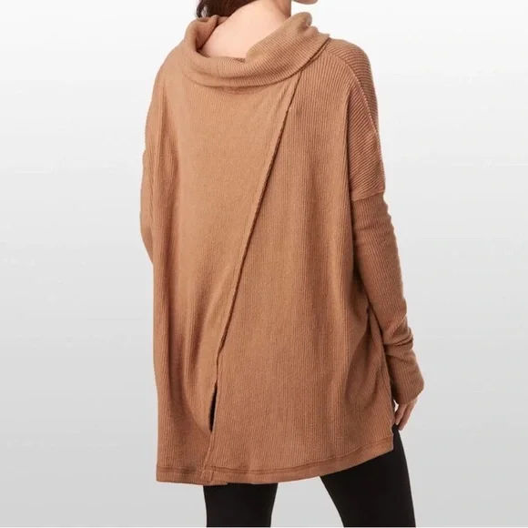 NWT Free People Juicy Long Sleeve Top in Canyon moon Size Medium - Picture 2 of 3